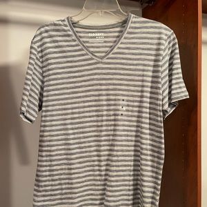 Old Navy V-Neck T-Shirt